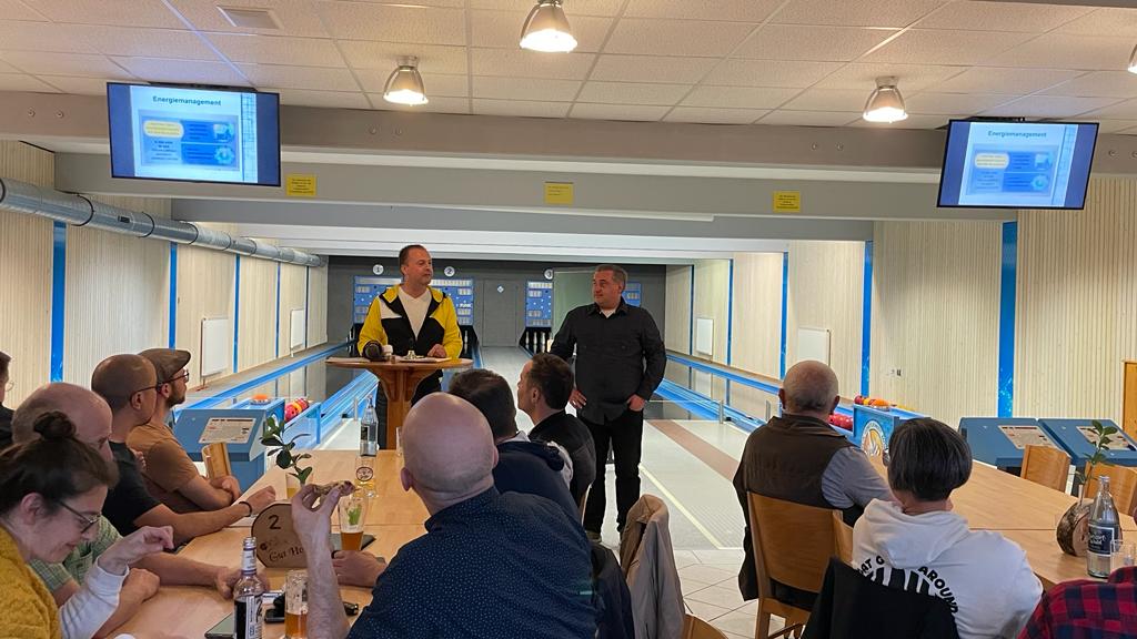 Kegelverein Mömlingen engagiert sich für Balkonkraftwerke