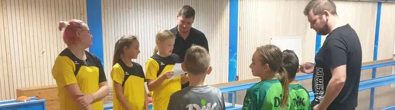 ein Novum in der Vereinsgeschichte … die Mädels als&nbsp;Team!