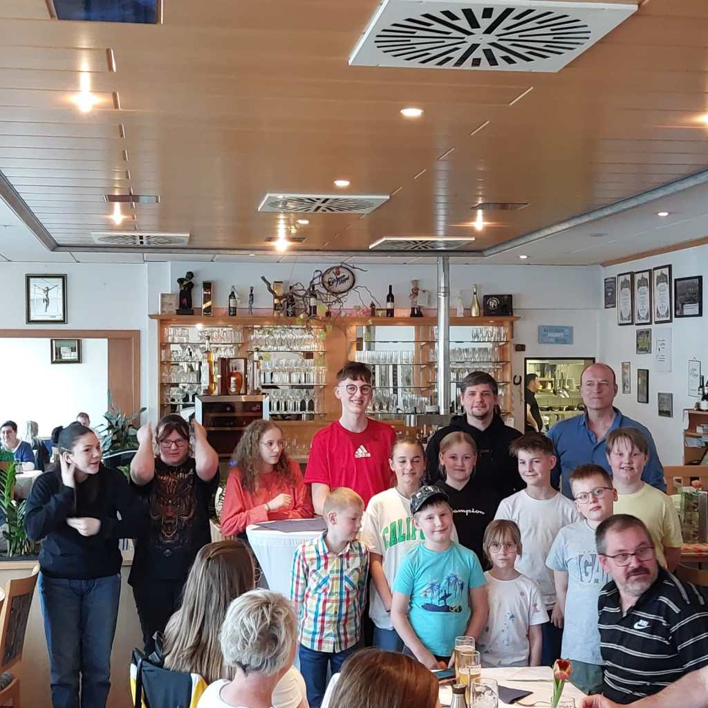 Bilder der Familienfeier 2024 – es hat mal wieder richtig Spaß gemacht mit Euch zu&nbsp;feiern!